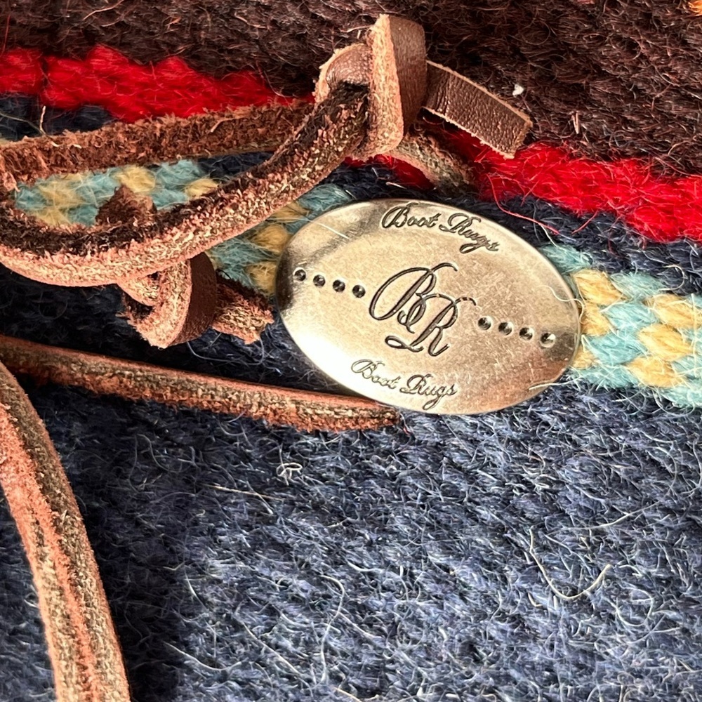 BOOT RUGS Wool Aztec Inspired Boot Rugs with Leather Straps - Picture 5 of 13